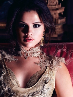 Fondo de pantalla Selena Gomez 240x320