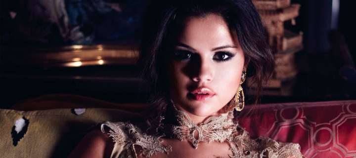Screenshot №1 pro téma Selena Gomez 720x320