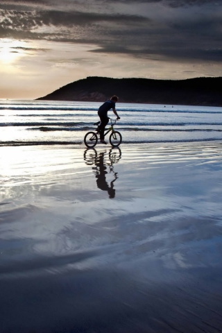 Beach Bike Ride screenshot #1 320x480