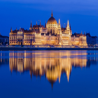 Hungarian Parliament Building sfondi gratuiti per 1024x1024