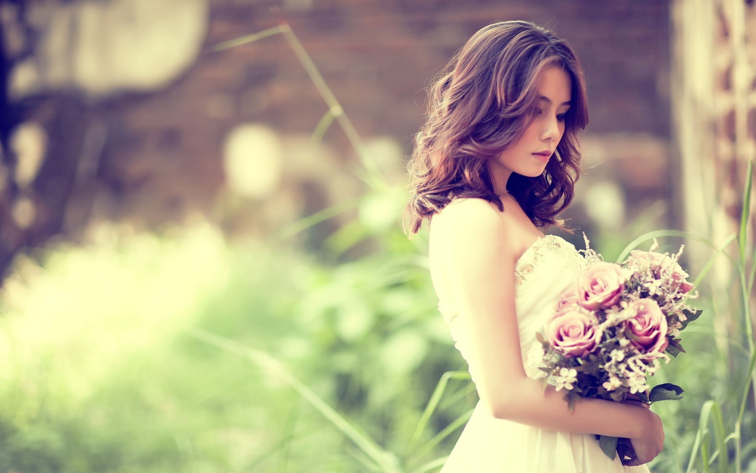 Bride With Bouquet screenshot #1 2560x1600