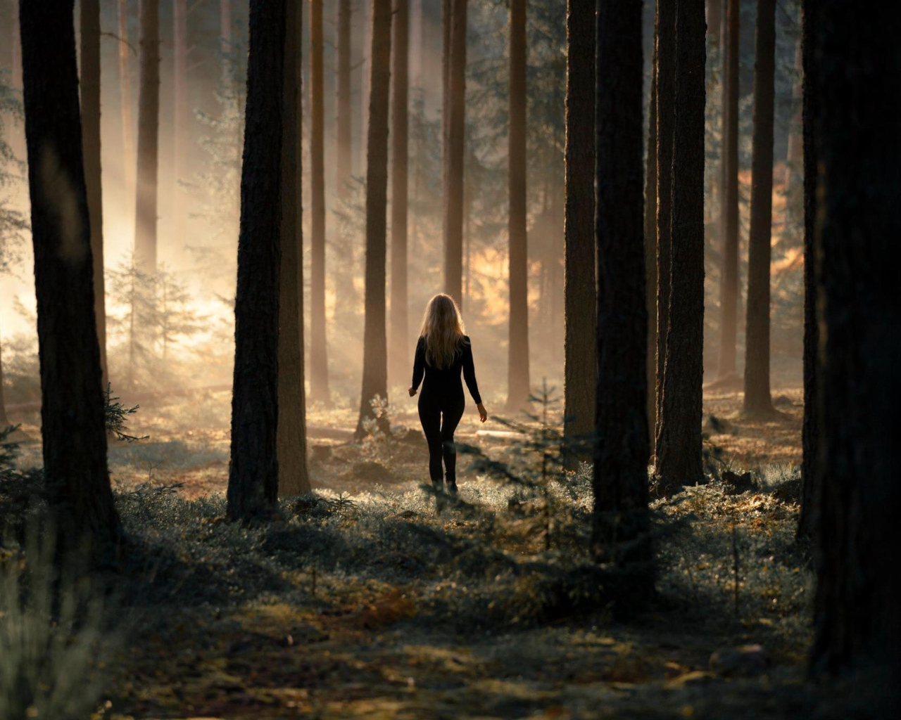 Girl In Forest wallpaper 1280x1024