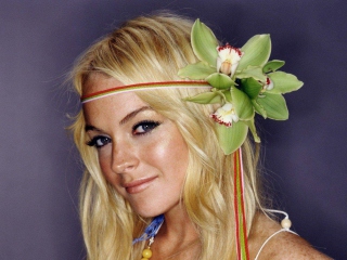 Das Cute Lindsay Lohan Wallpaper 320x240