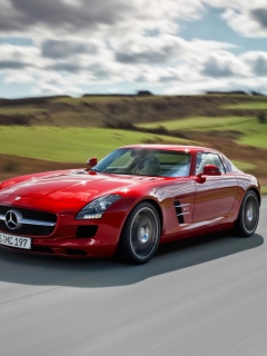 Sfondi Red Mercedes Benz SLS AMG 240x320