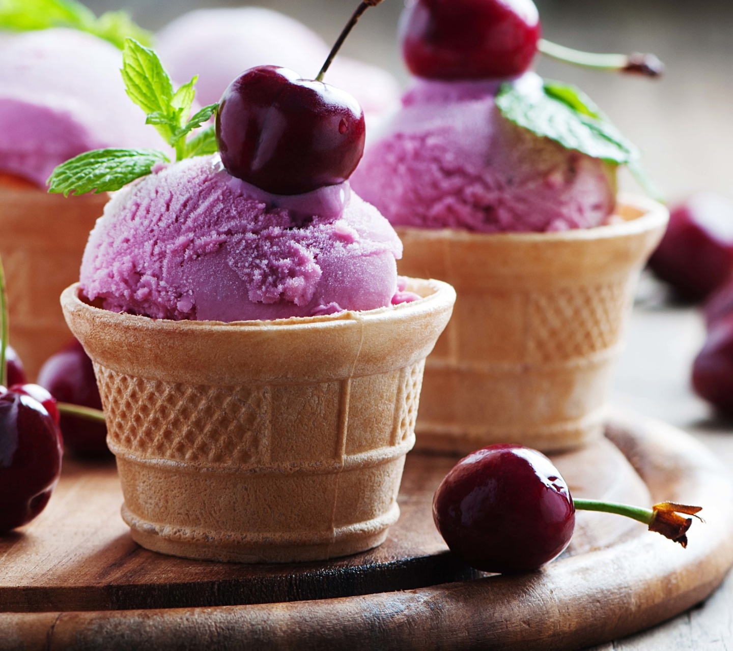 Pink Ice cream scoops wallpaper 1440x1280