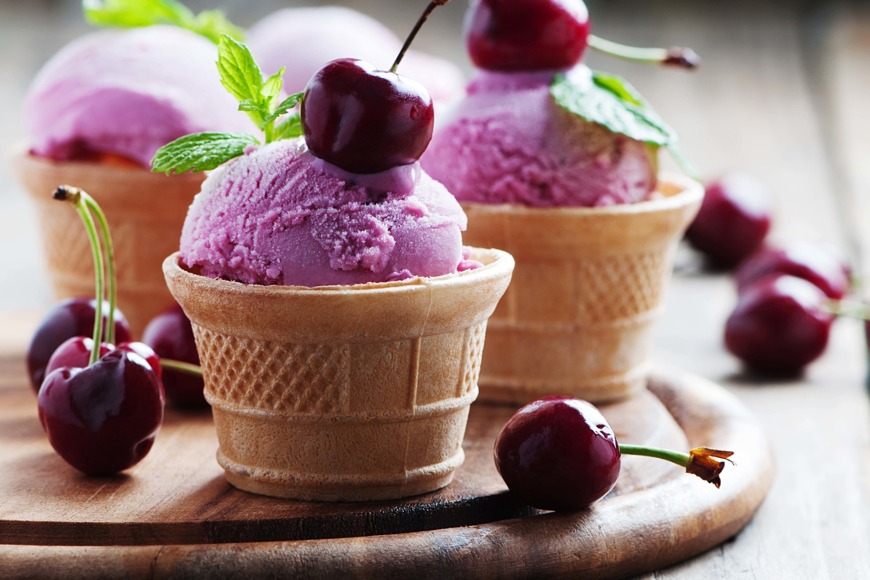 Pink Ice cream scoops wallpaper 2880x1920