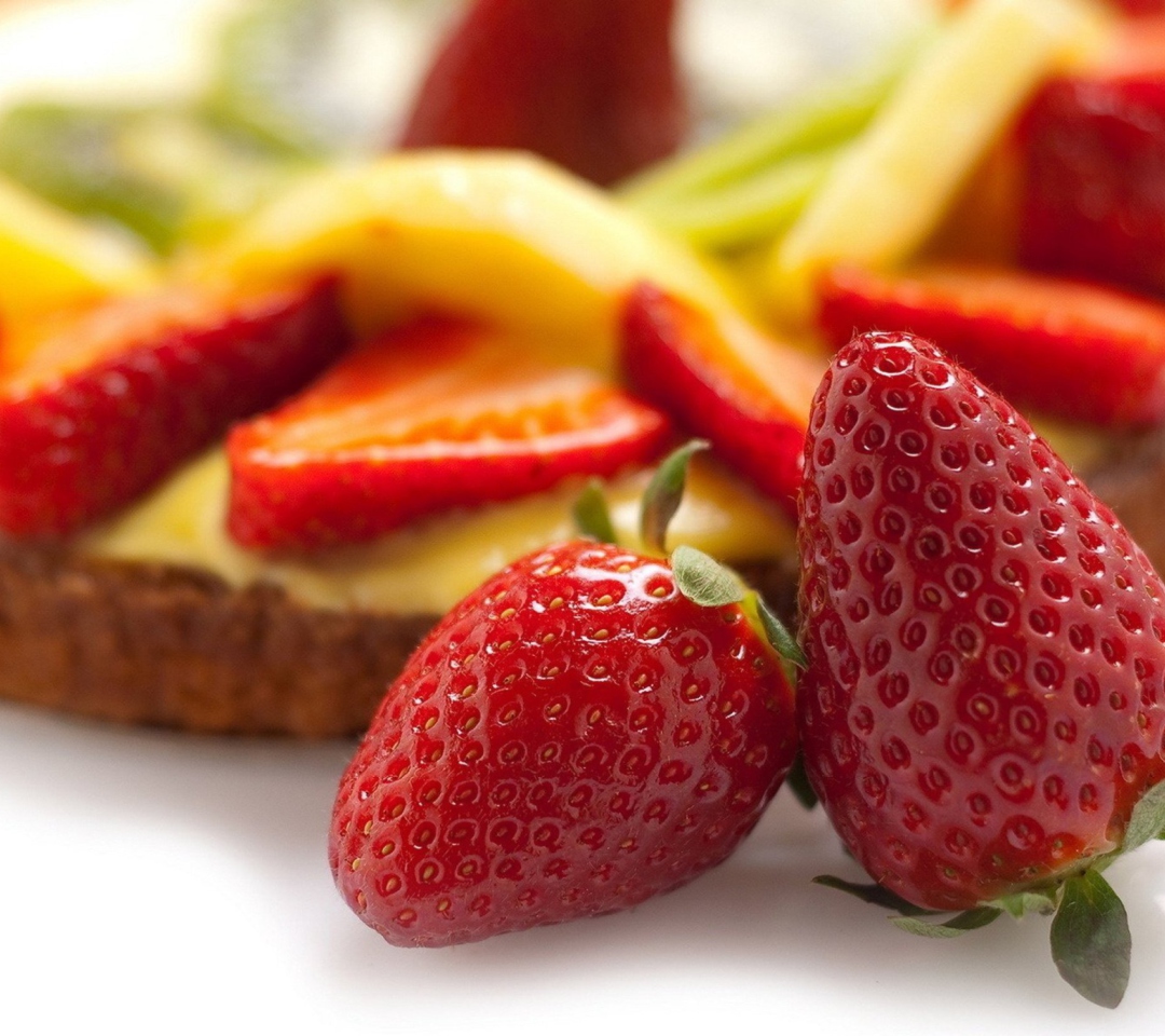 Sfondi Strawberries Cake 1080x960