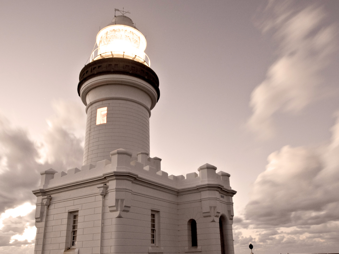 Lighthouse screenshot #1 1400x1050