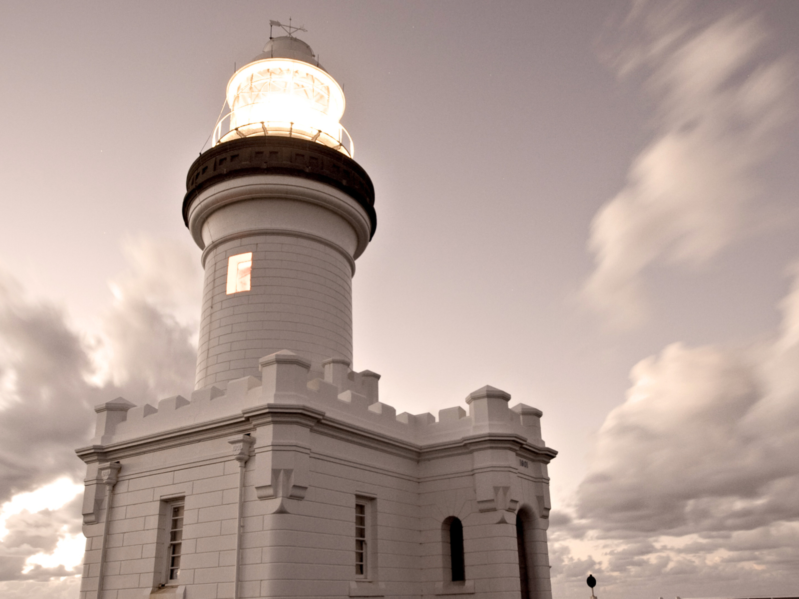 Lighthouse wallpaper 1600x1200