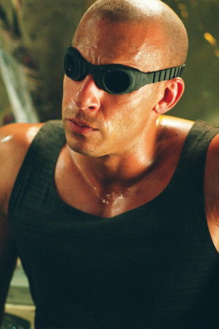 Das The Chronicles of Riddick Wallpaper 320x480