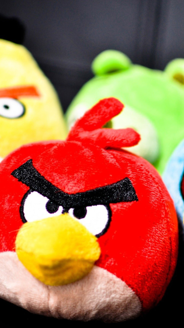 Das Angry Birds Plush Toy Wallpaper 750x1334