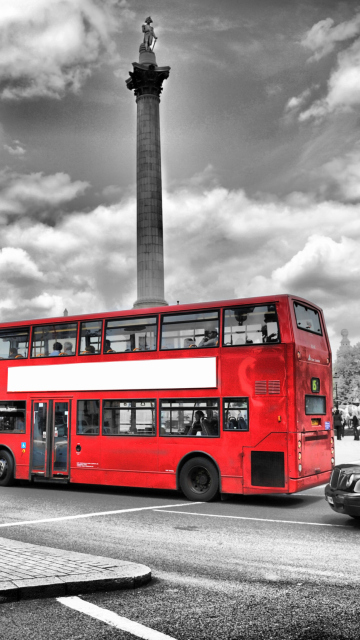 Trafalgar Square London screenshot #1 360x640