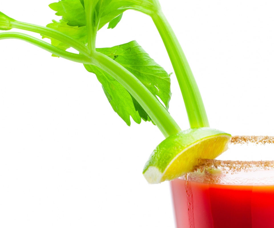 Обои Bloody Mary Cocktail 960x800