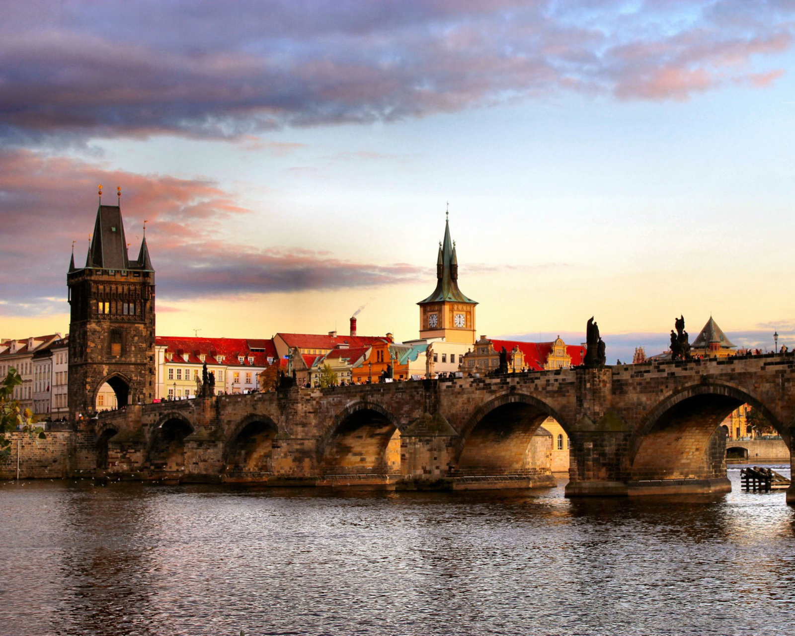 Das Charles Bridge In Prague Wallpaper 1600x1280