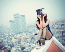Обои Girl With Book Sitting On Roof 220x176