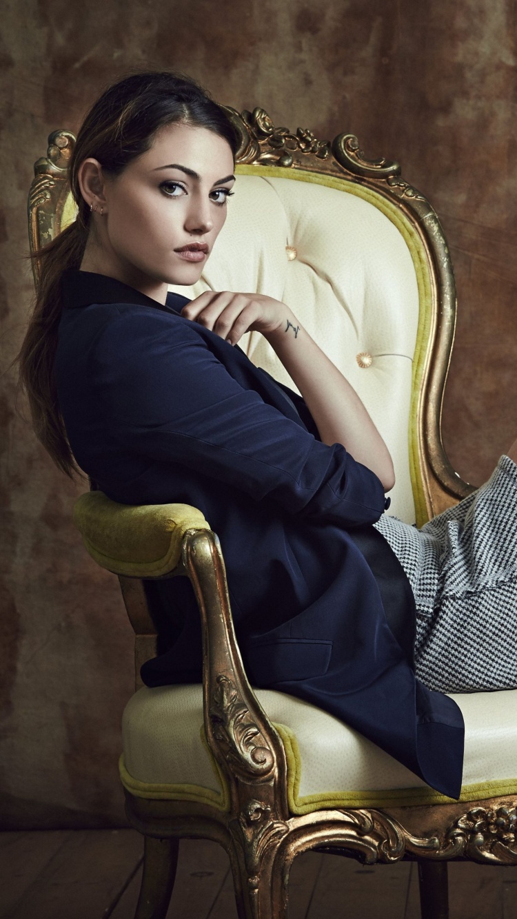 The Originals Phoebe Tonkin wallpaper 750x1334