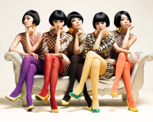 Five Asian Girls wallpaper 220x176