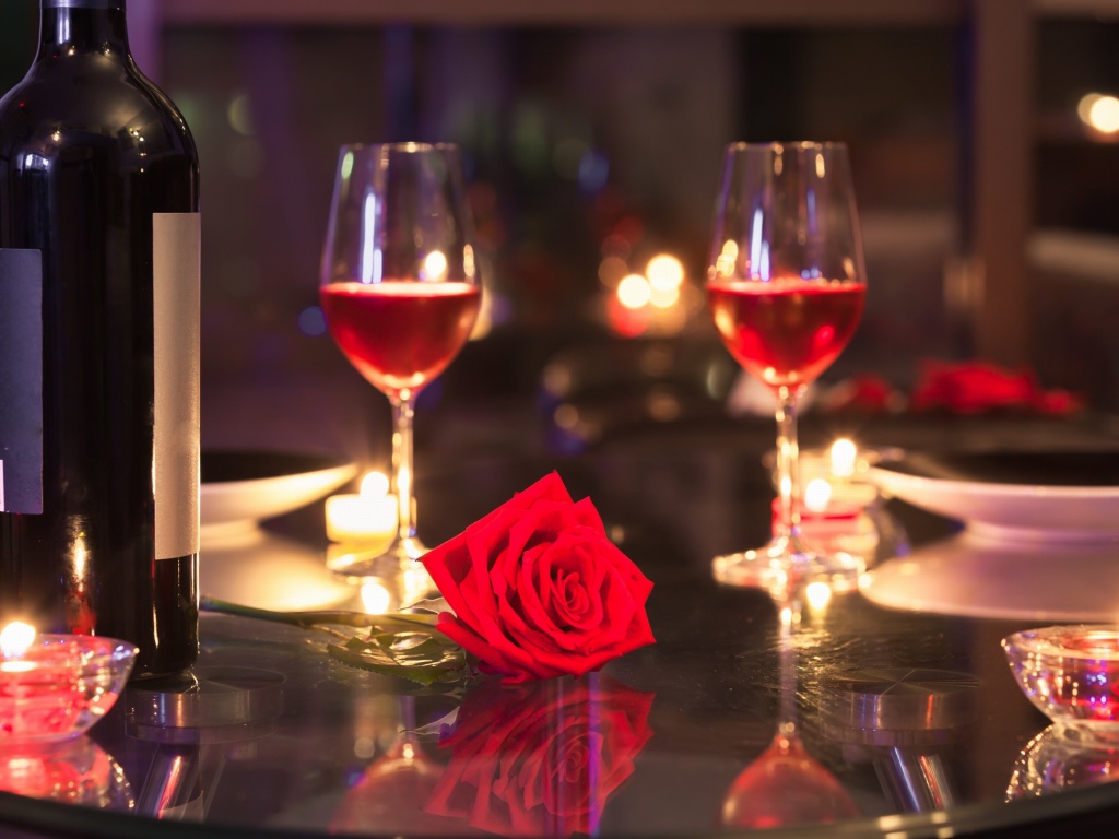 Romantic evening with wine wallpaper 1024x768