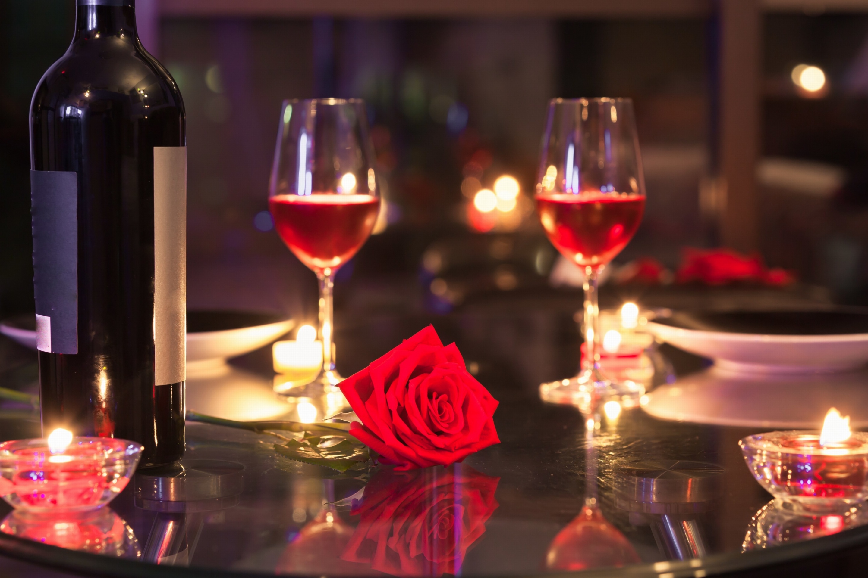 Romantic evening with wine wallpaper 2880x1920