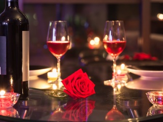 Romantic evening with wine wallpaper 320x240