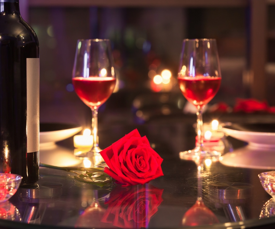 Romantic evening with wine wallpaper 960x800