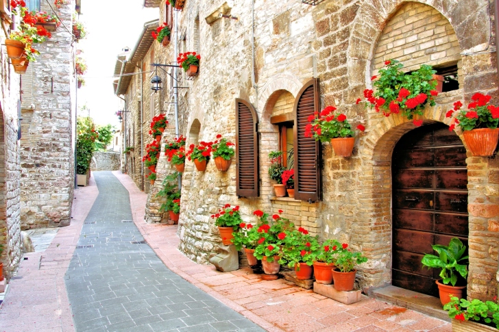 Italian Streets on Garda wallpaper