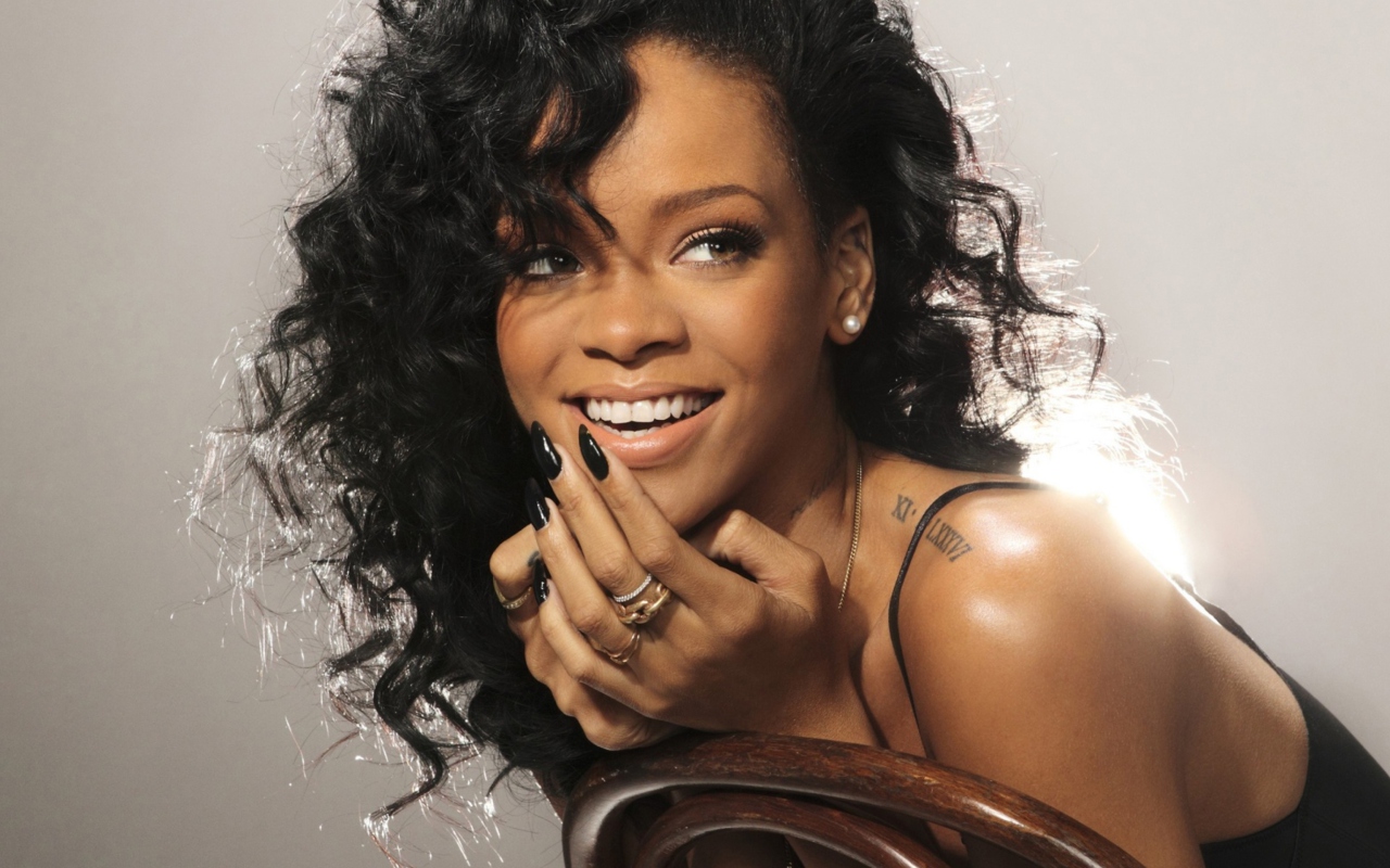 Fondo de pantalla Rihanna 1280x800