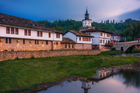 Tryavna Bulgaria wallpaper 480x320