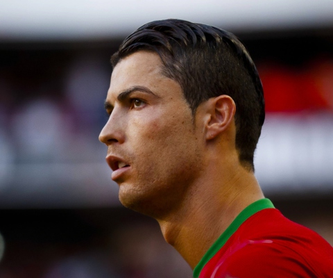 Screenshot №1 pro téma Cristiano Ronaldo Portugal 480x400