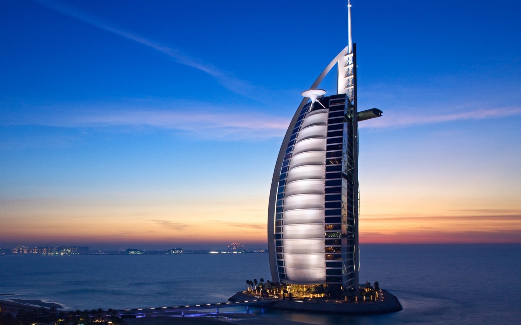 Fondo de pantalla Tower Of Arabs In Dubai 1680x1050