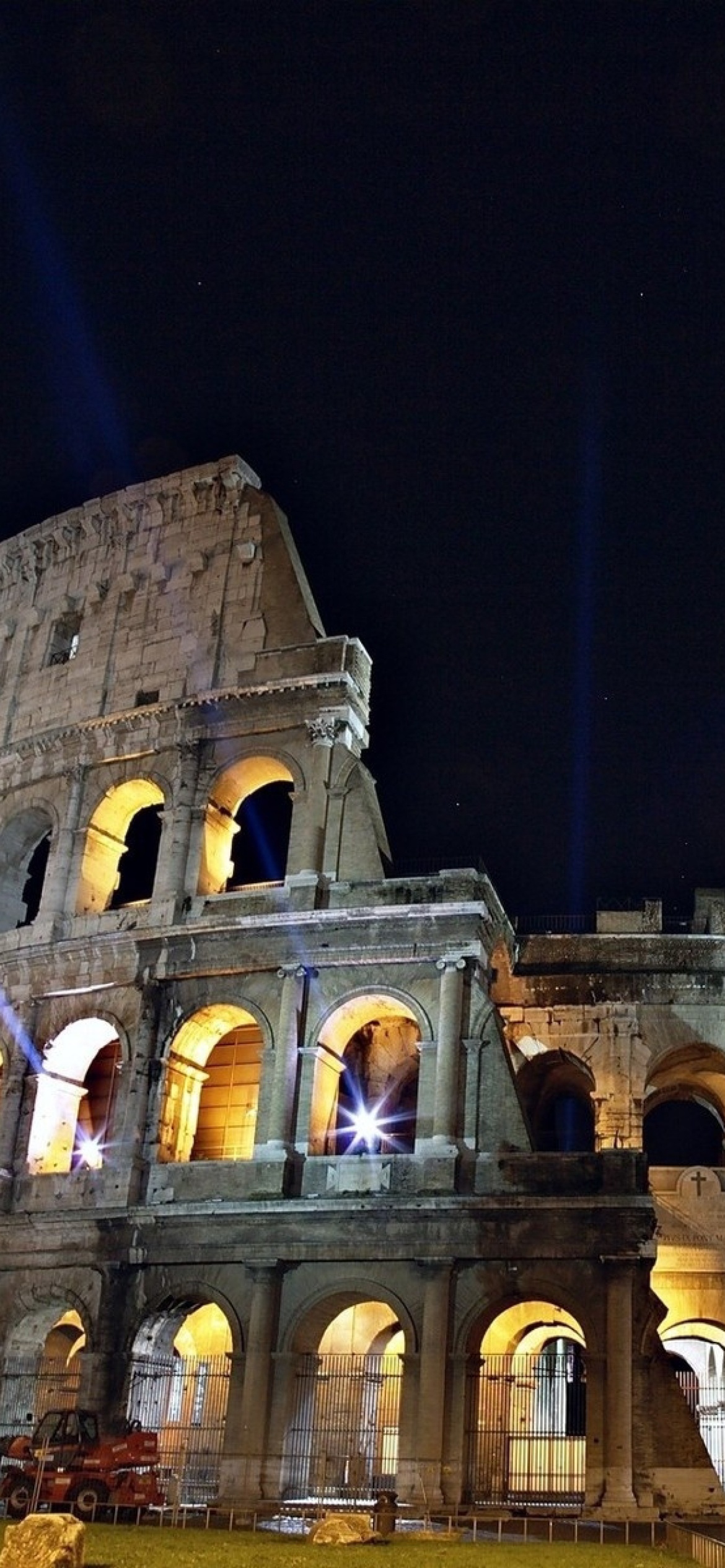 Обои Rome Center, Colosseum 1170x2532