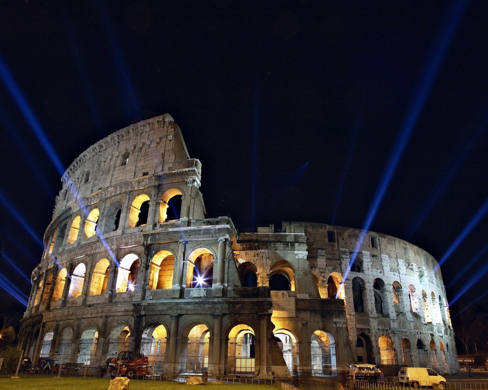 Sfondi Rome Center, Colosseum 1600x1280