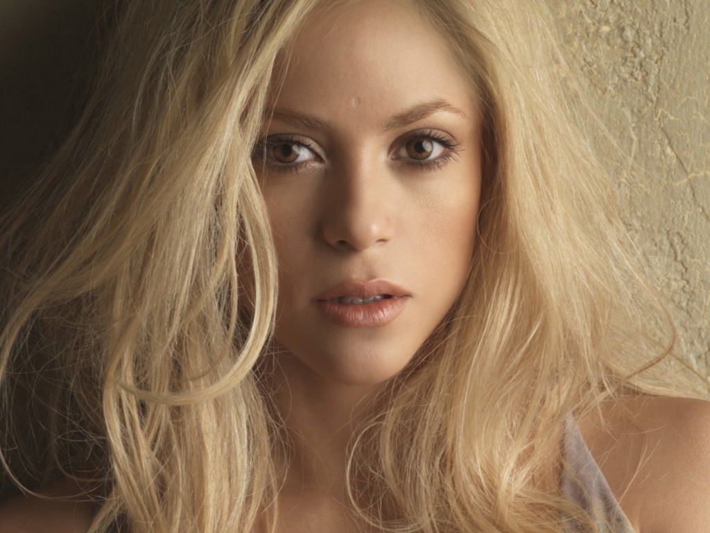Sfondi Blonde Shakira 1024x768
