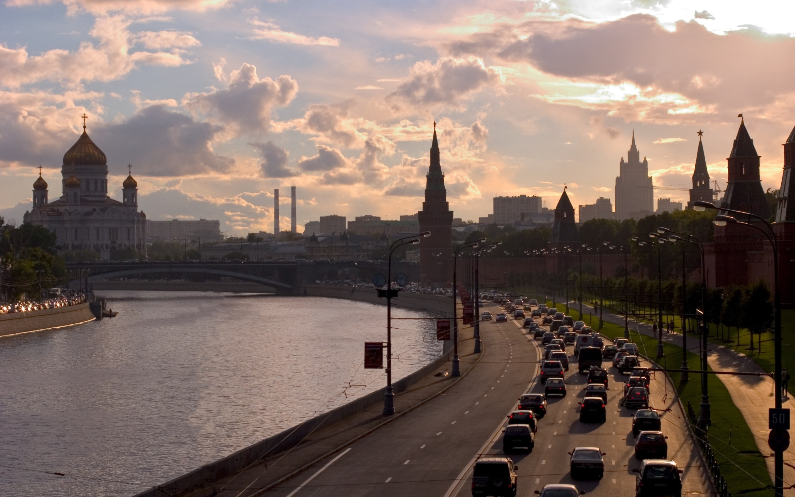 Обои Moscow Cityscape 2560x1600