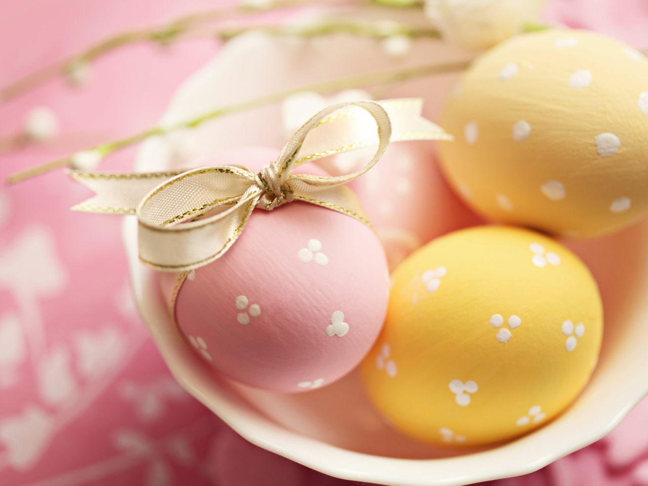 Das Easter Eggs Wallpaper 1280x960
