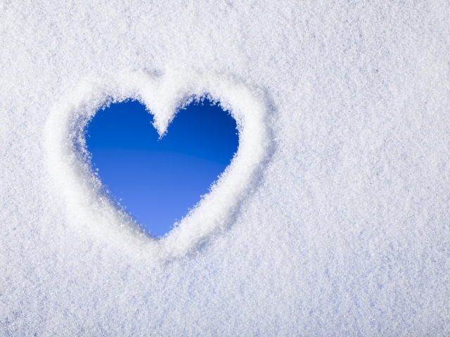 Winter Heart wallpaper 640x480