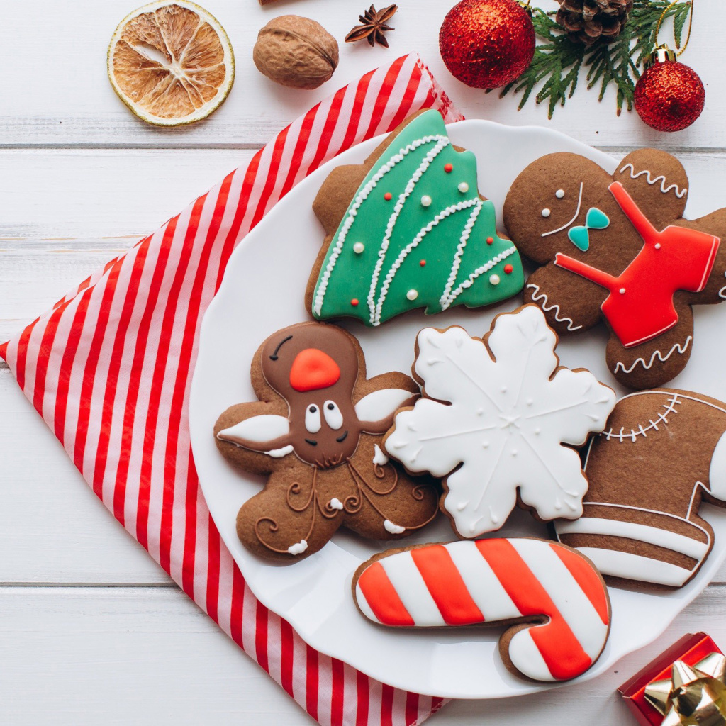Обои Homemade Christmas Cookies 1024x1024