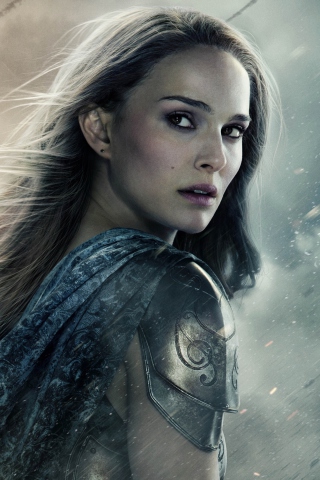 Обои Natalie Portman In Thor 2 320x480