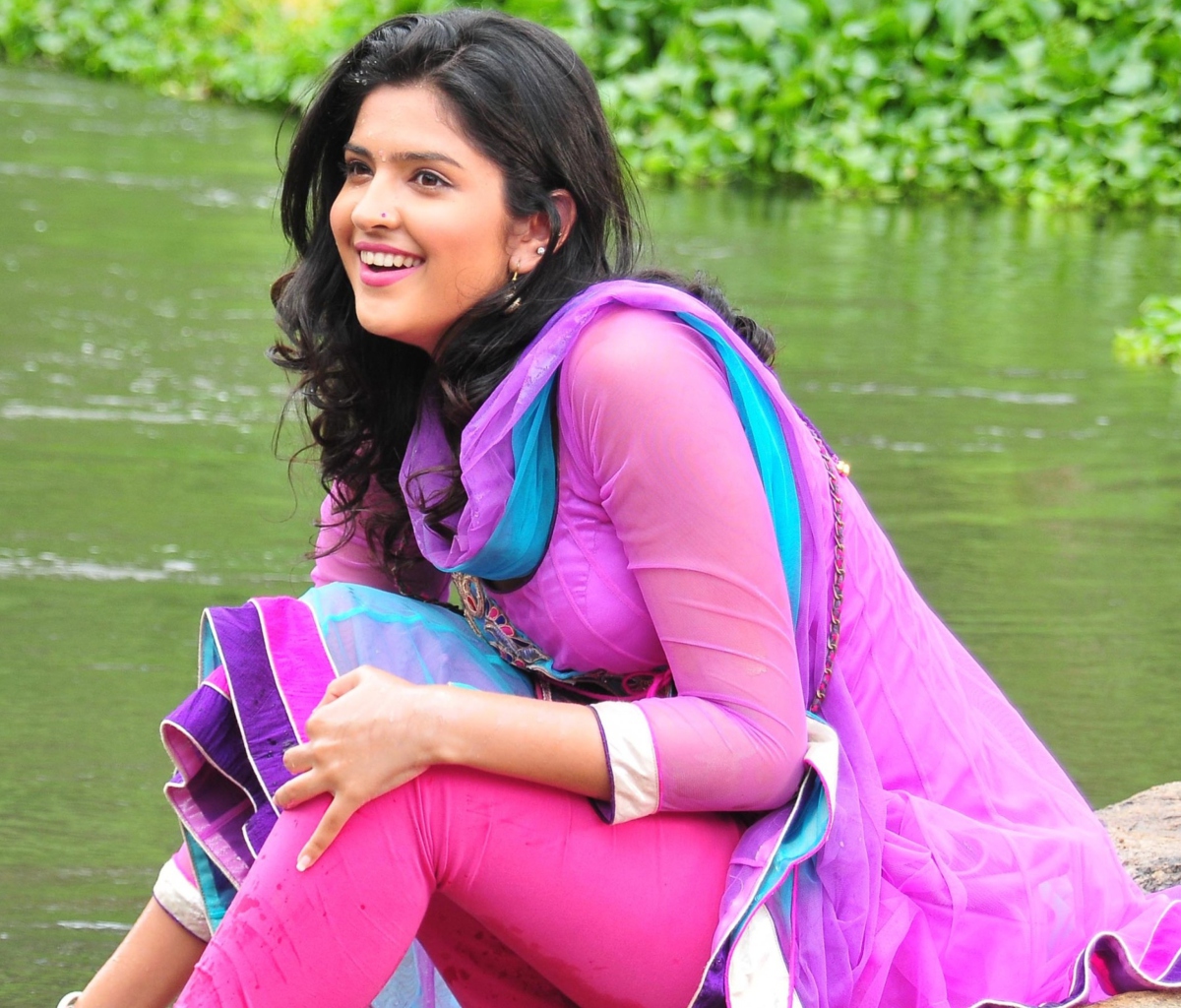 Deeksha Seth wallpaper 1200x1024