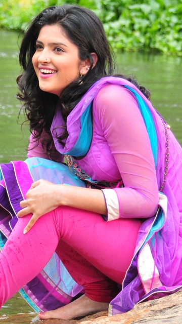 Deeksha Seth wallpaper 360x640