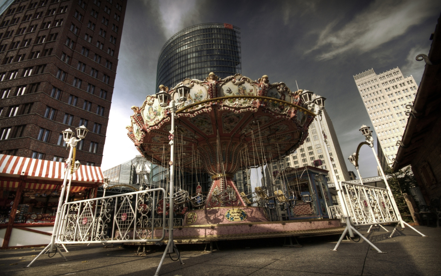 Fondo de pantalla Berlin Carousel 1440x900