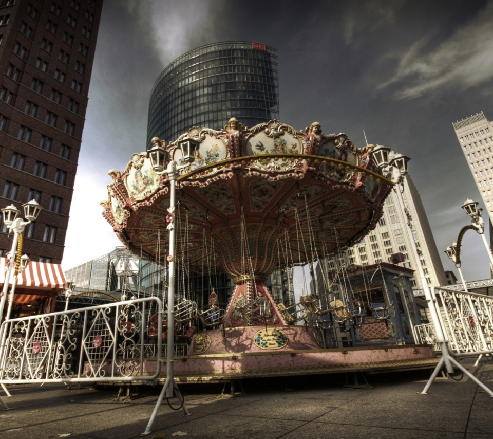 Обои Berlin Carousel 960x854