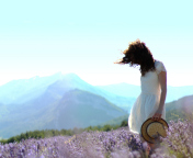 Das Girl In Lavender Field Wallpaper 176x144
