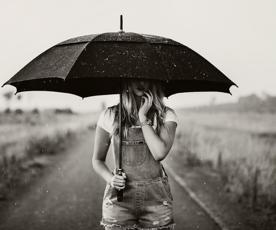 Обои Girl Under Black Umbrella 960x800