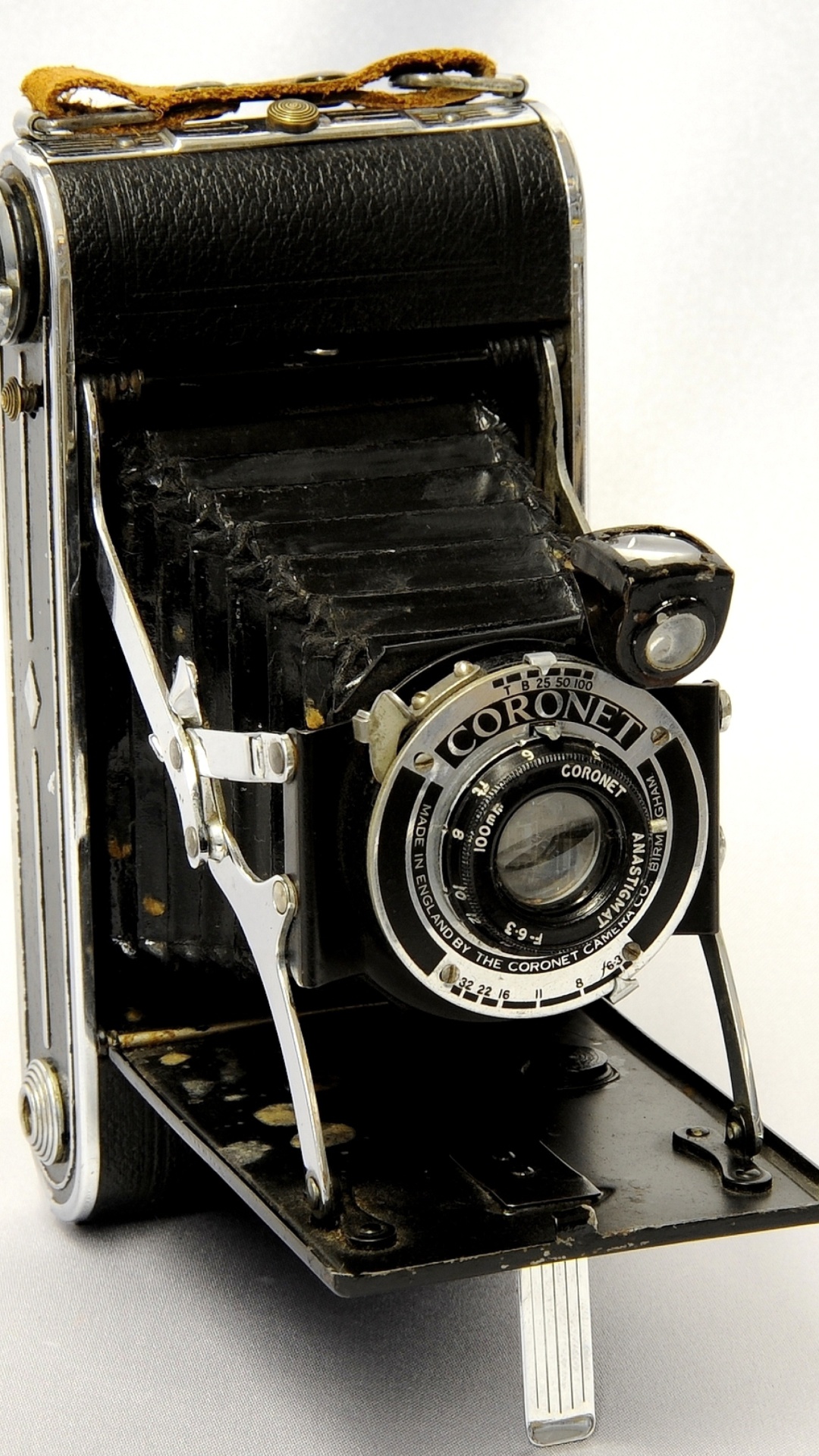 Обои Coronet Vintage Retro Camera 1080x1920