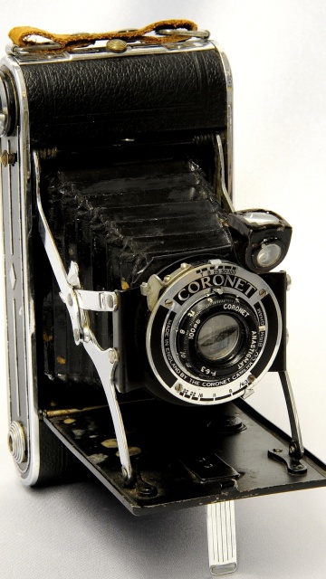 Coronet Vintage Retro Camera wallpaper 360x640