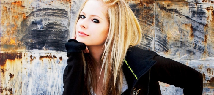Avril Lavigne wallpaper 720x320