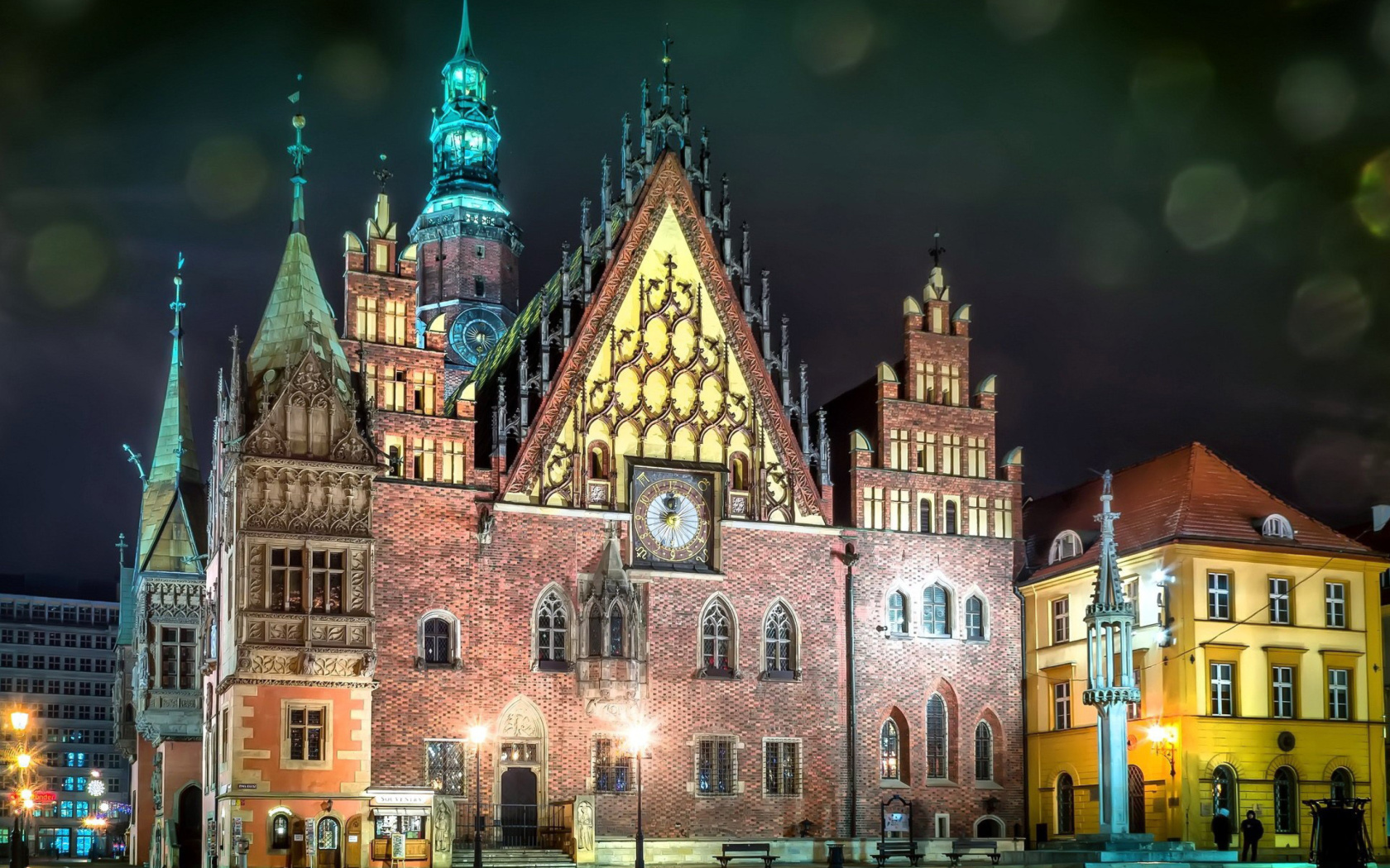 Wroclaw Town Hall wallpaper 1680x1050