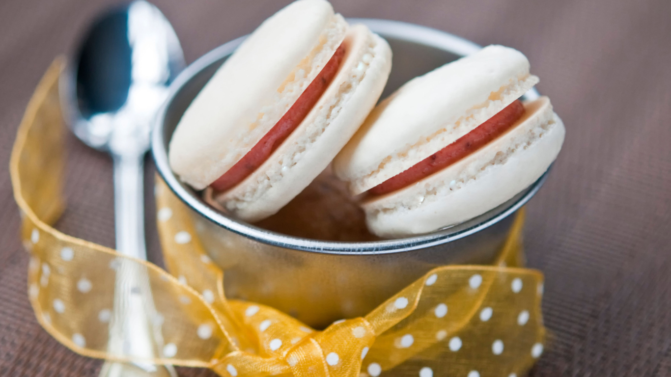 Macarons Decorate With Ribbons screenshot #1 1366x768