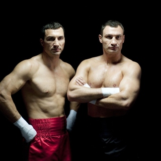 Klitschko brothers Wladimir and Vitali - Obrázkek zdarma pro iPad mini 2